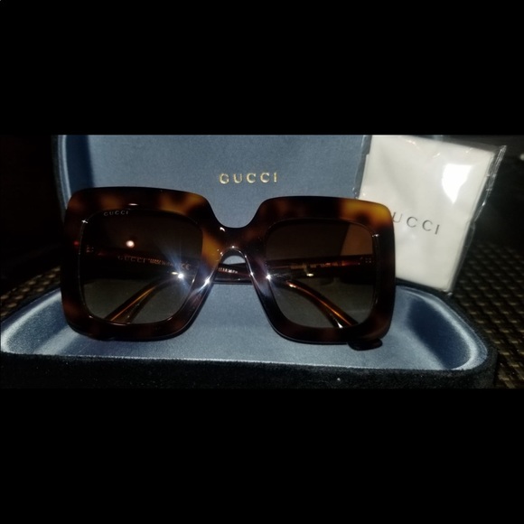 GUCCI GG0328S - Picture 4 of 5